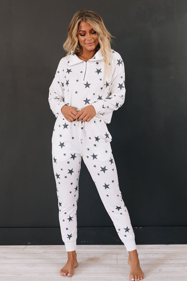 As You Go Star Jogger Set: True-to-Size Comfort with a Loose Fit